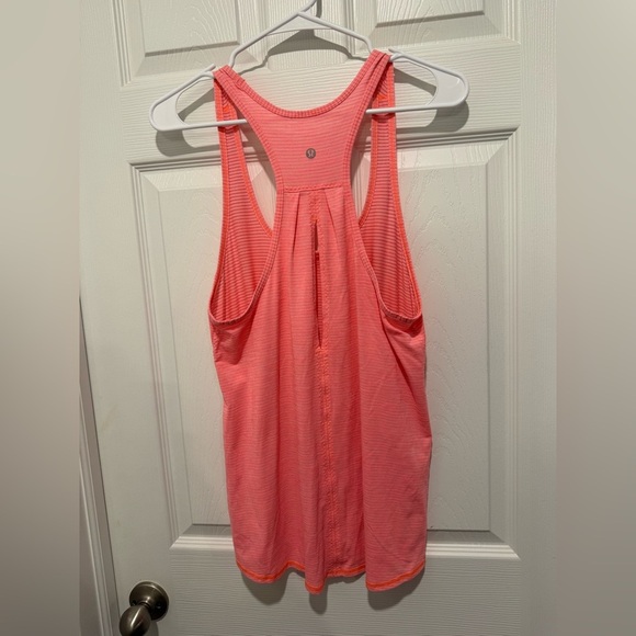 Lululemon Coral Striped Tank Keyhole Back Size Large. - Picture 4 of 4